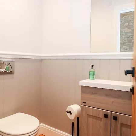 Adas Hideaway Kendal